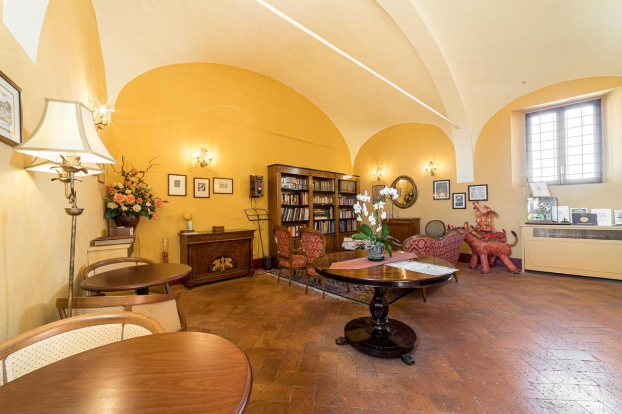 圣弗朗西斯科洛肯德酒店 Montepulciano Stazione 外观 照片