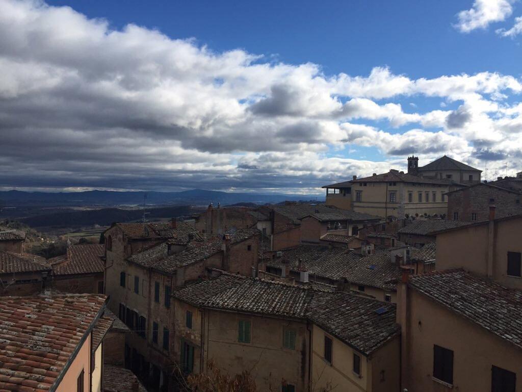圣弗朗西斯科洛肯德酒店 Montepulciano Stazione 外观 照片